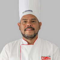 Chef Lelis Iglesias